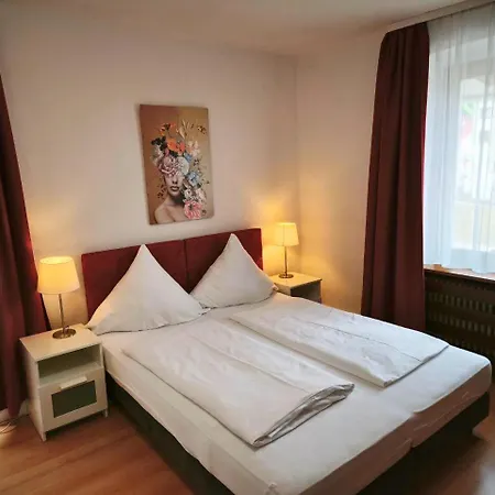 Pfaff 3*